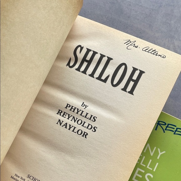 Set of 5 Children's Books - Picture 7 of 7